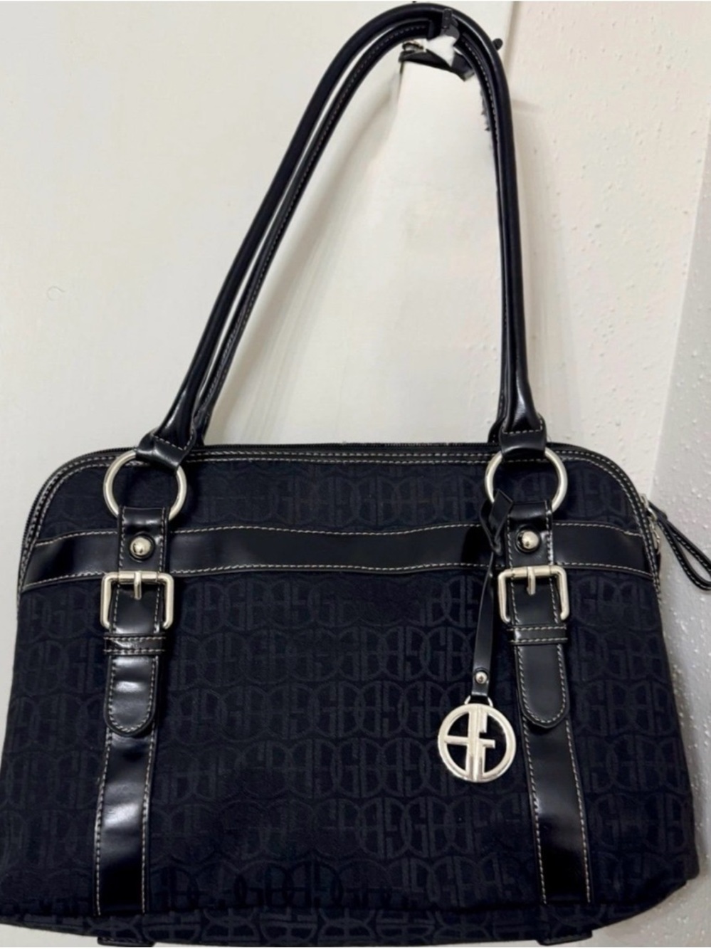Giani Bernini Black Purse with Silver Accent